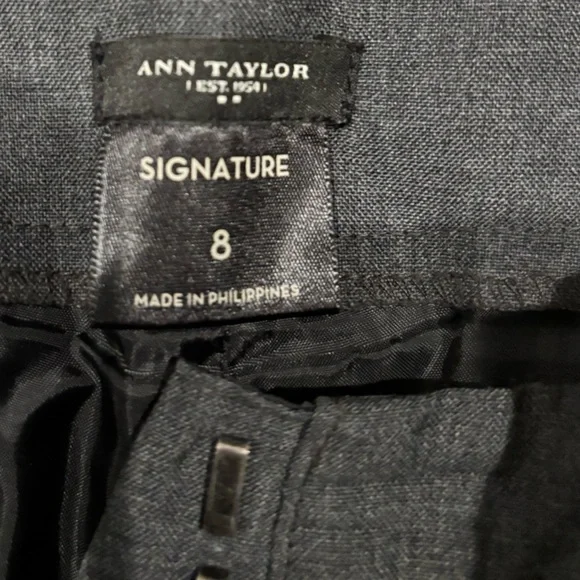 Ann Taylor signature 3 piece gray suit set - blazer (10), skirt and pants (8) - Picture 13 of 15